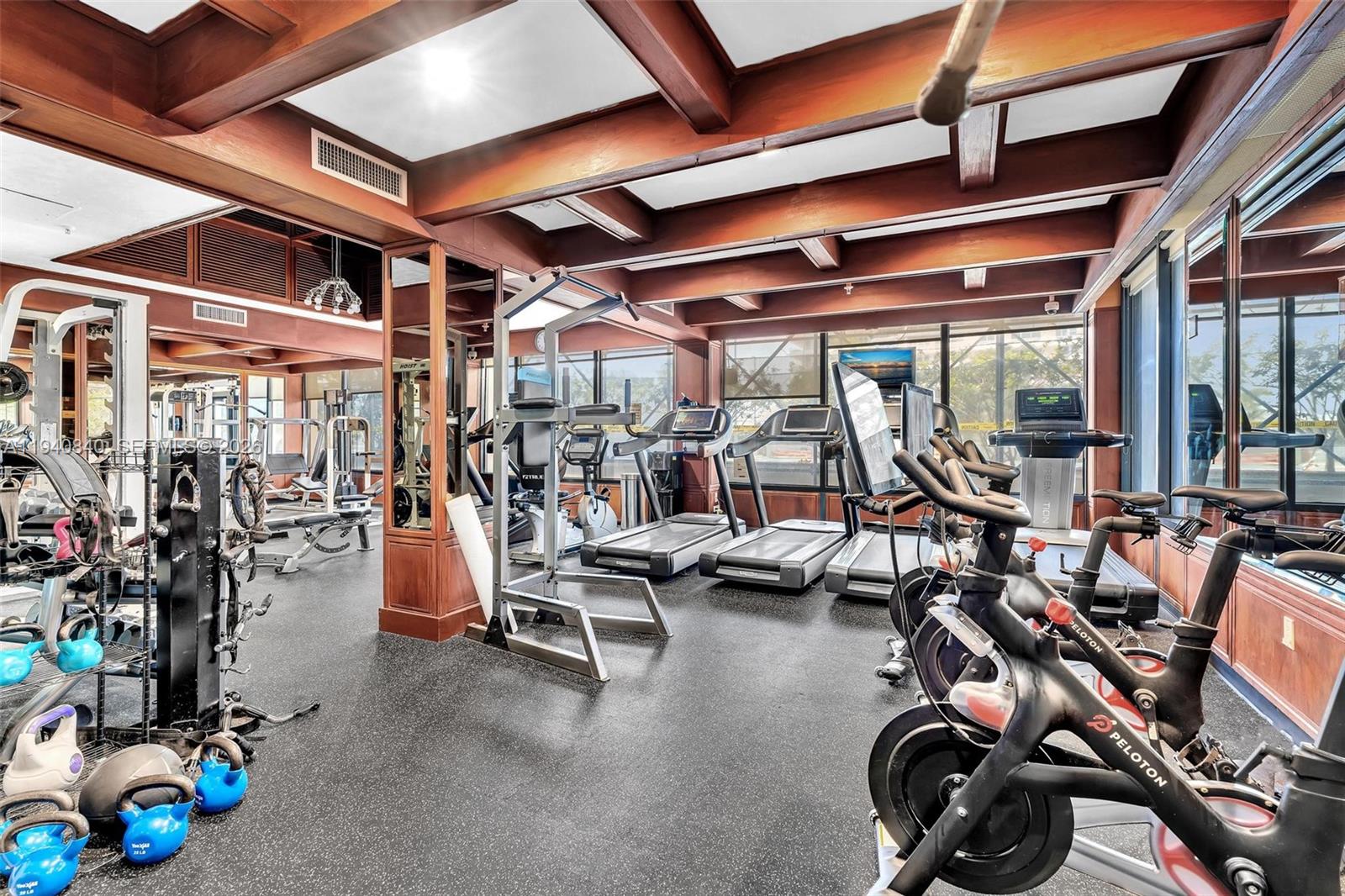 CHARTER CLUB CONDO - Residential Lease