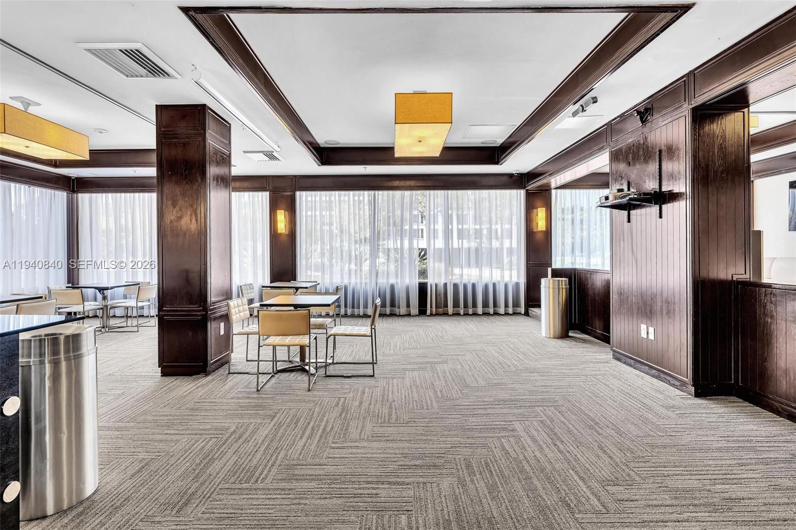 CHARTER CLUB CONDO - Residential Lease