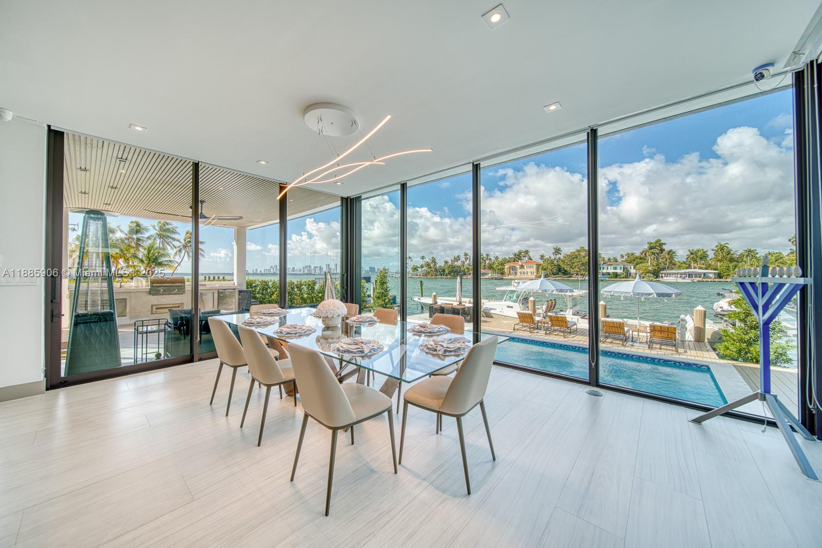 TREASURE ISLAND - Residential