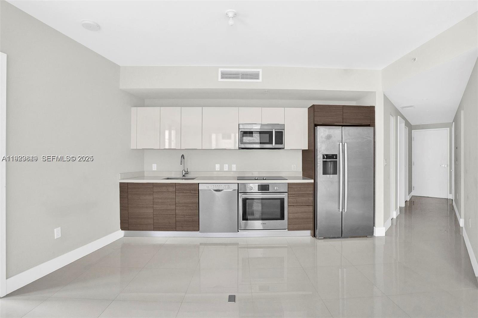 1010 SW 2nd Ave 1804