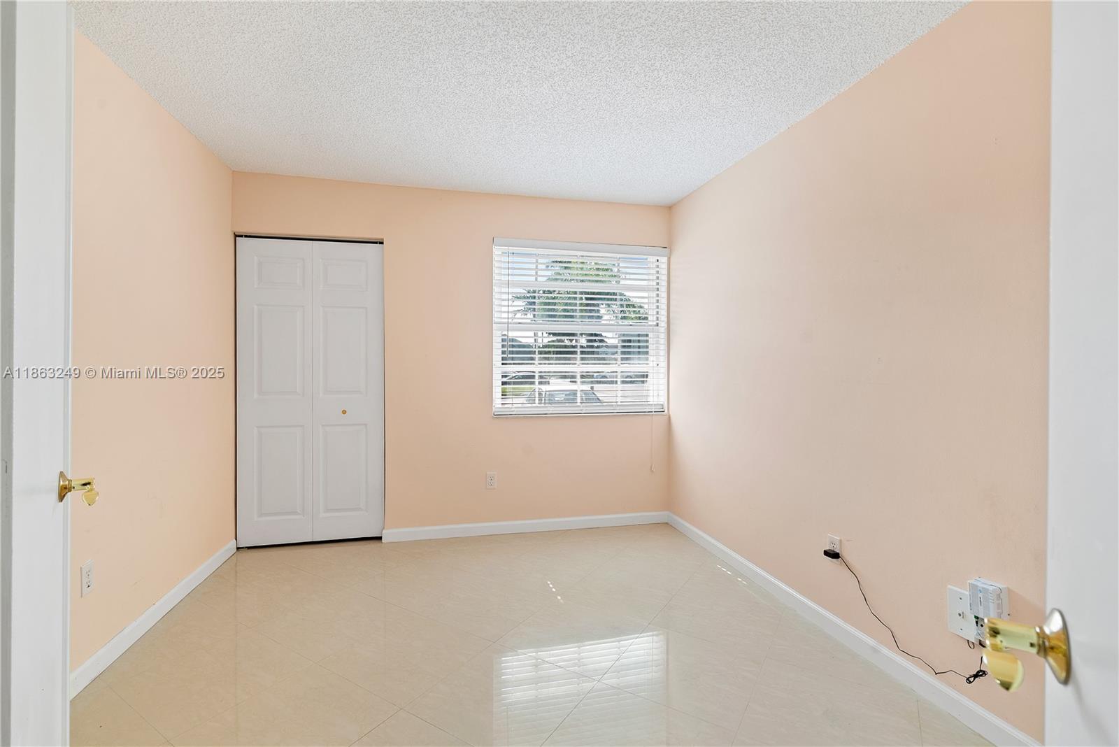 KEYS GATE CONDO NO TWO - Residential