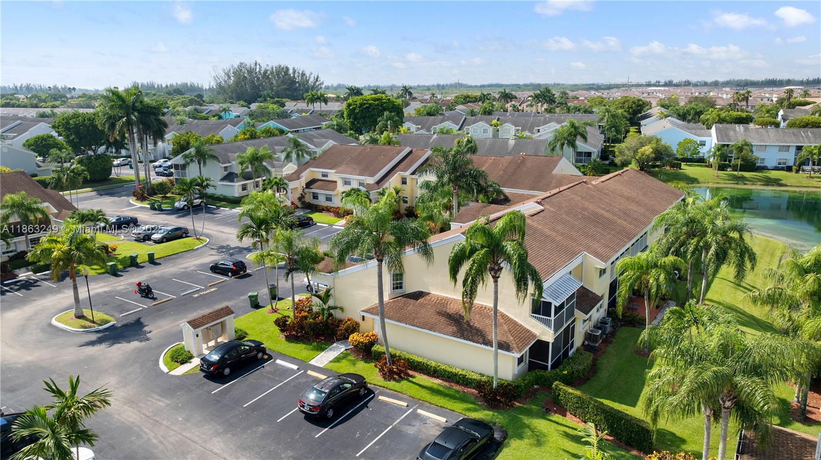 KEYS GATE CONDO NO TWO - Residential