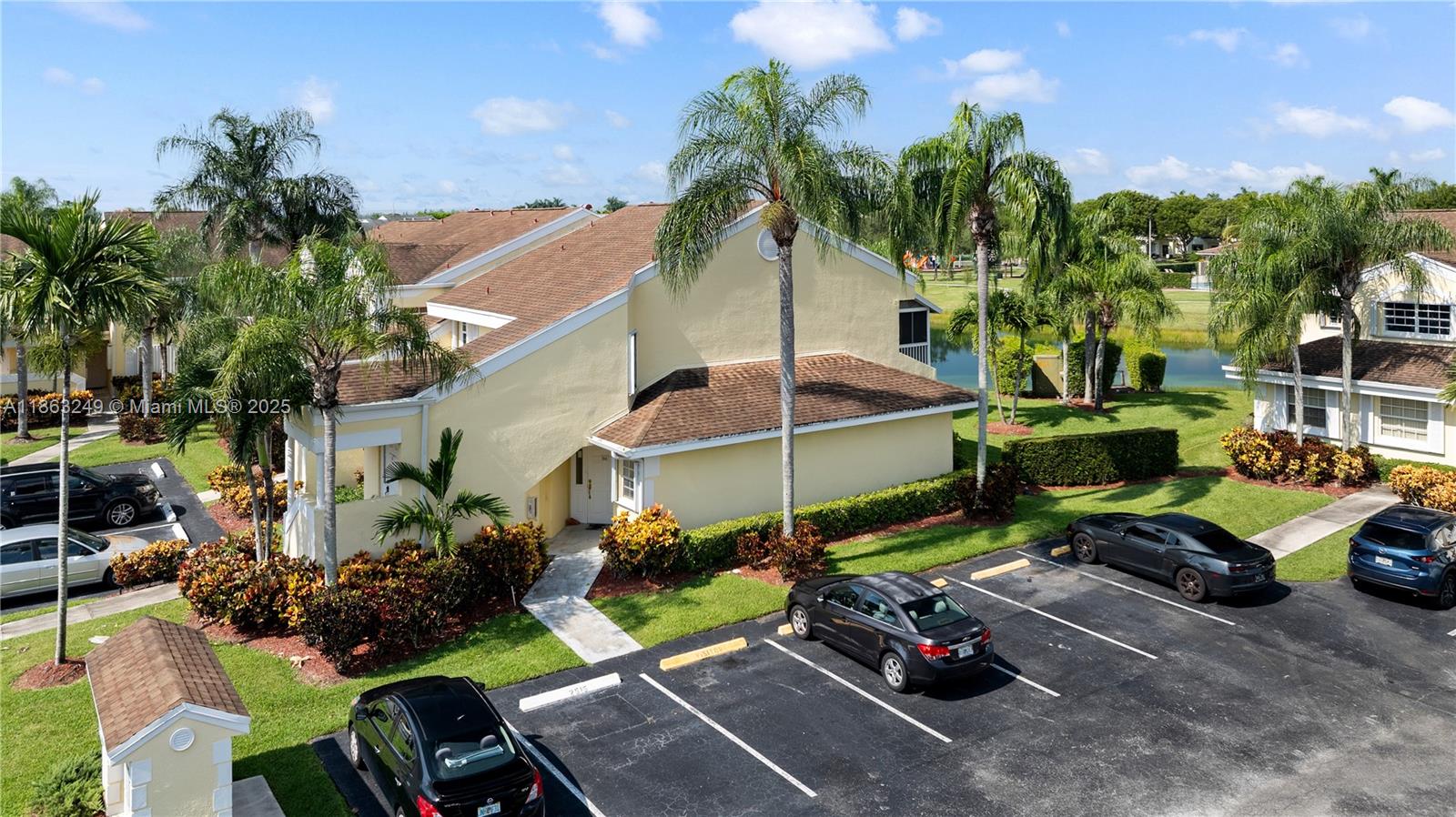 KEYS GATE CONDO NO TWO - Residential