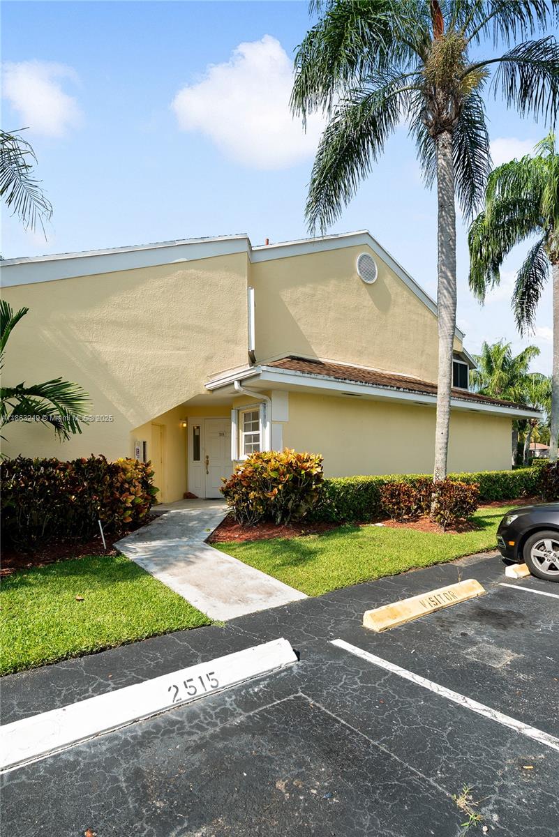 KEYS GATE CONDO NO TWO - Residential