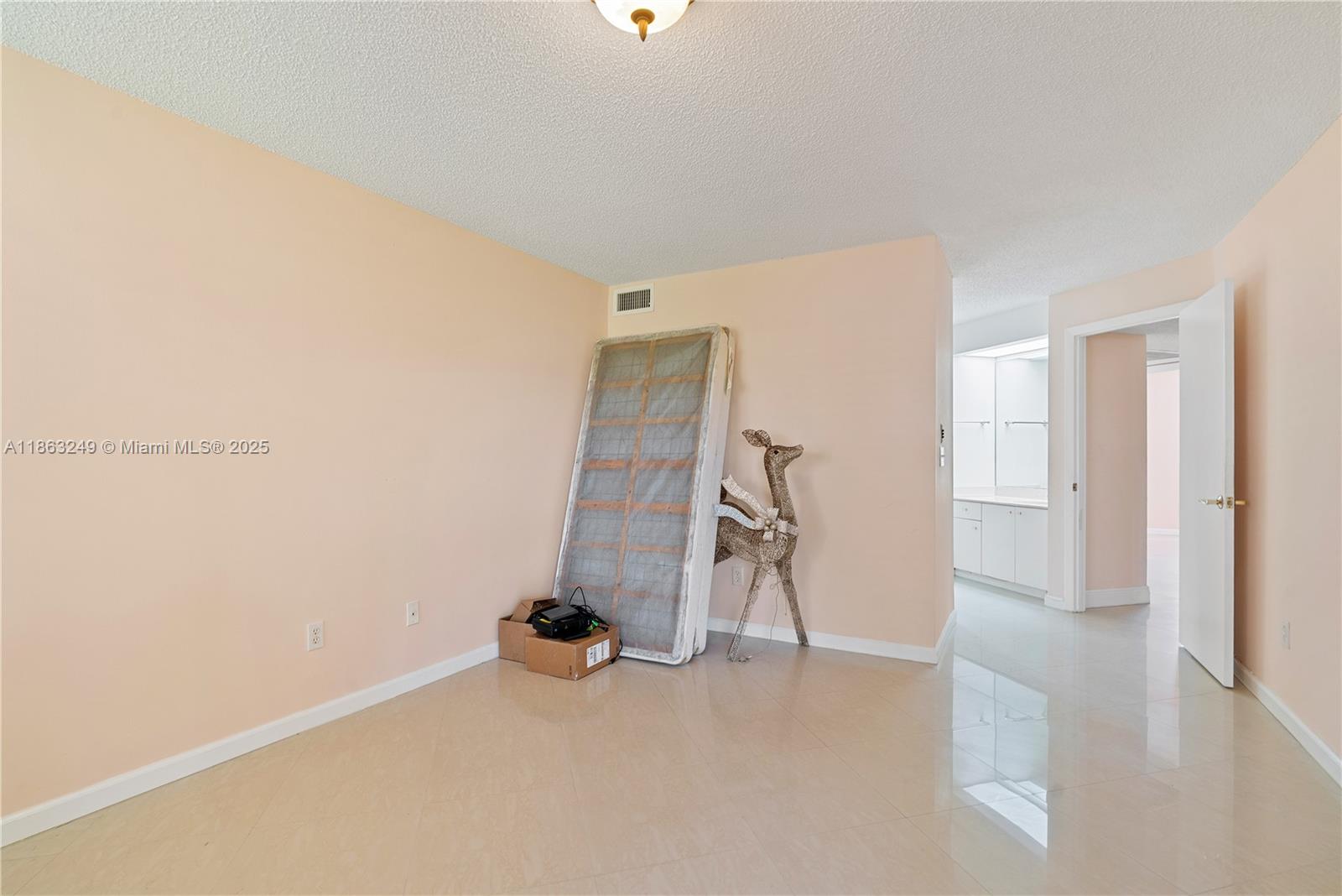 KEYS GATE CONDO NO TWO - Residential