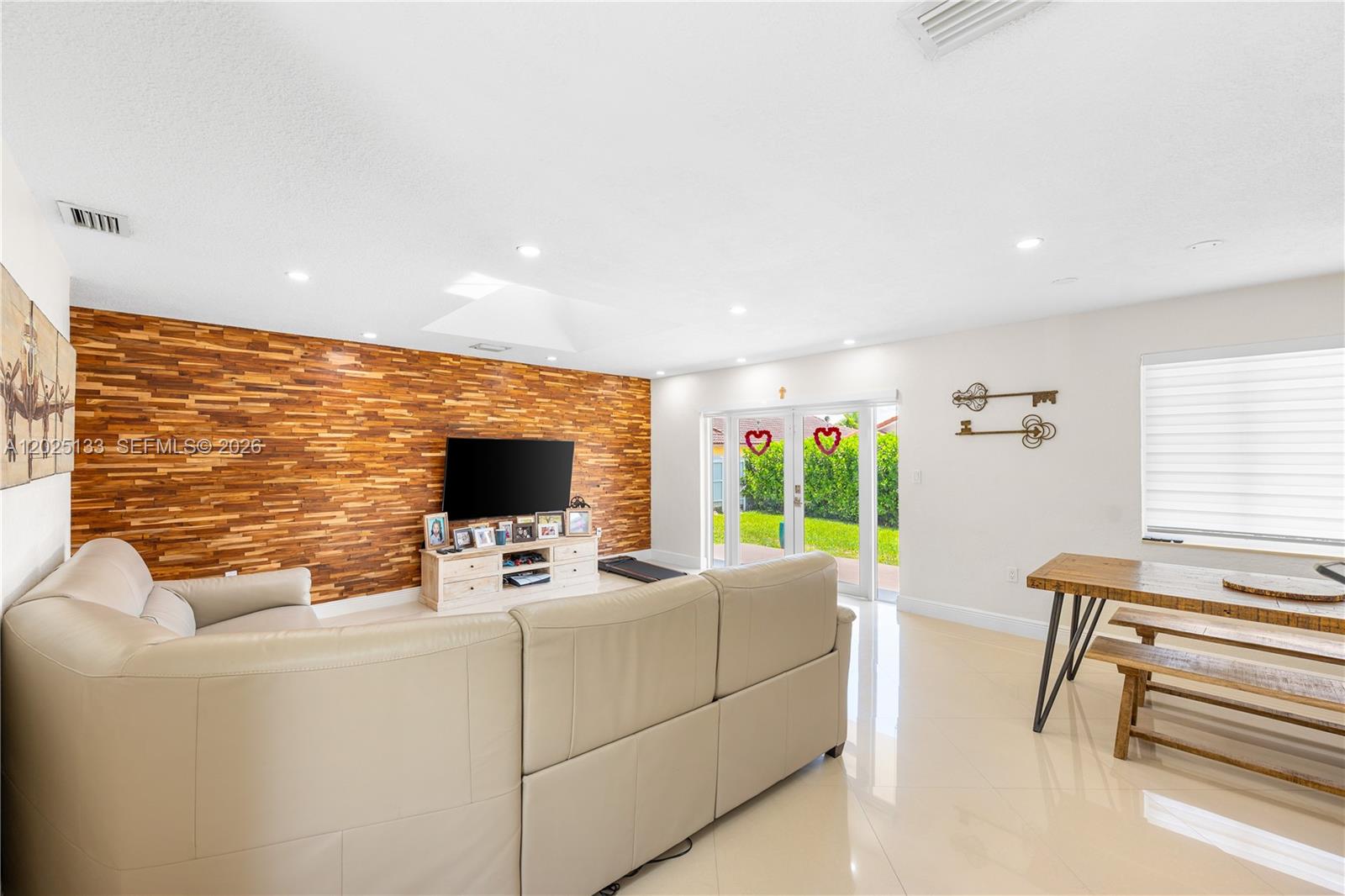 PALM SPRINGS NORTH SEC U - Residential