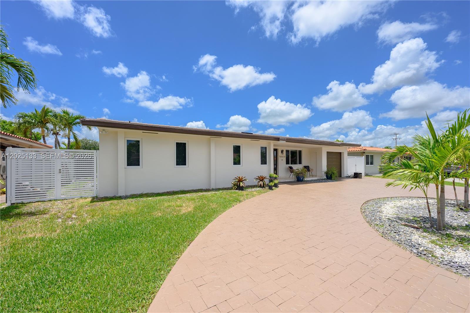 PALM SPRINGS NORTH SEC U - Residential