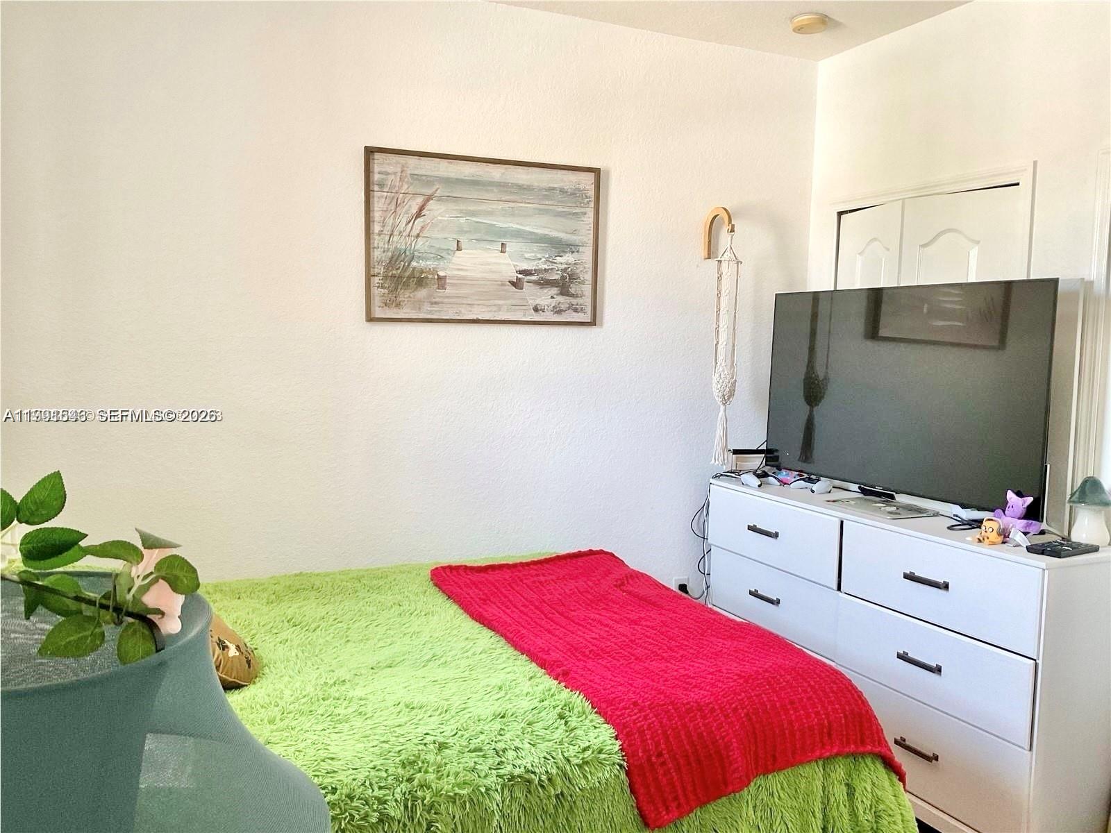 DORAL ISLES NORTH SEC ONE - Residential