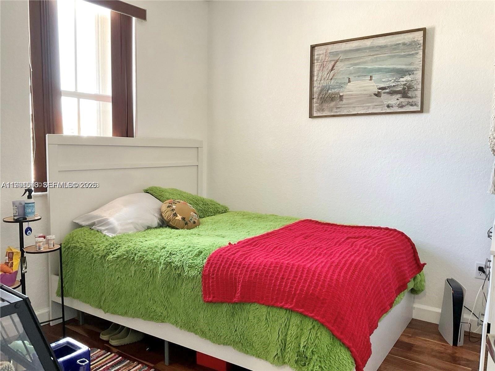 DORAL ISLES NORTH SEC ONE - Residential