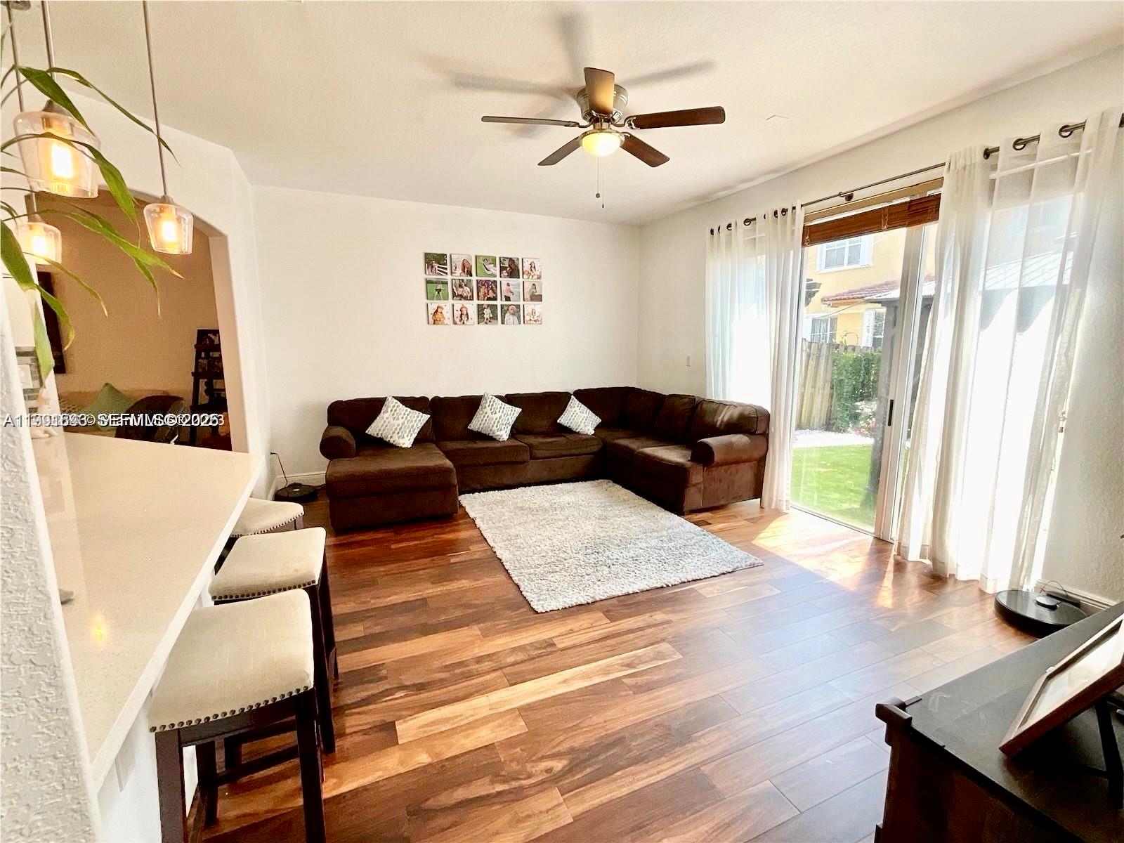 DORAL ISLES NORTH SEC ONE - Residential