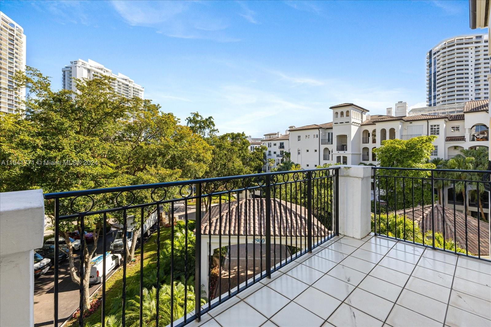 MEDITERRANEAN VILLAGE CON - Residential
