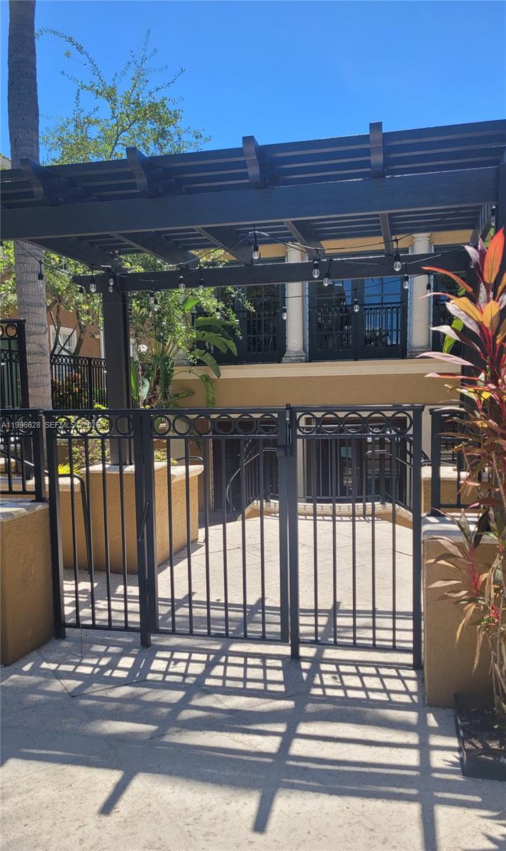 AVENTI AT AVENTURA CONDO - Residential Lease