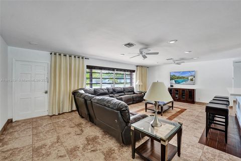 Single Family Residence in Hollywood FL 5408 Madison St St 9.jpg