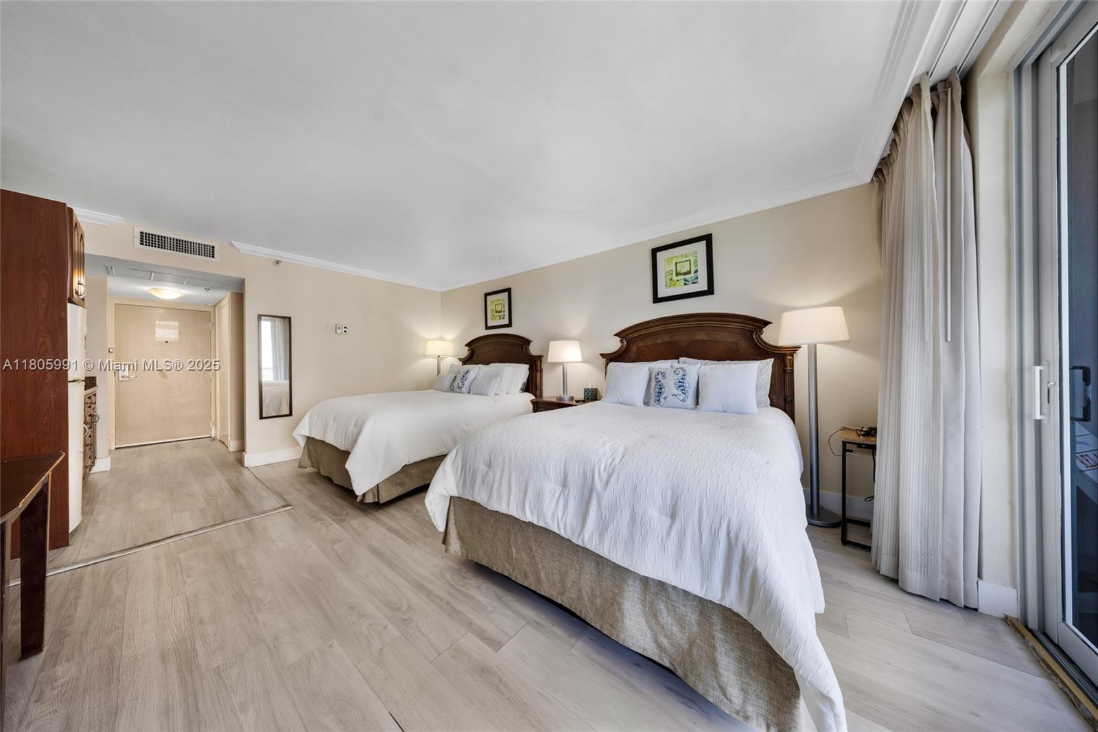 19201 Collins Ave 721, Sunny Isles Beach, Miami-Dade County, Florida - 1 Bathrooms - 