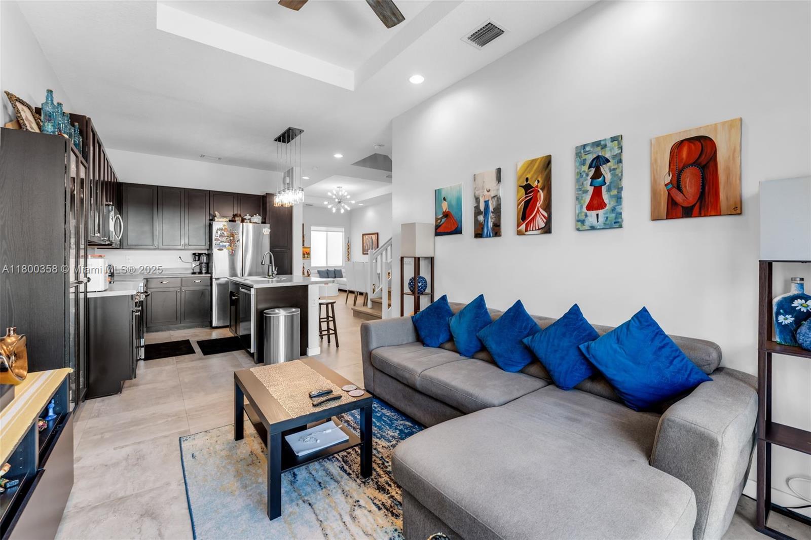 VENETIAN PARC - Residential