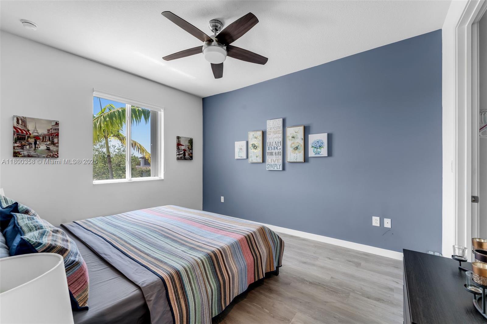 VENETIAN PARC - Residential