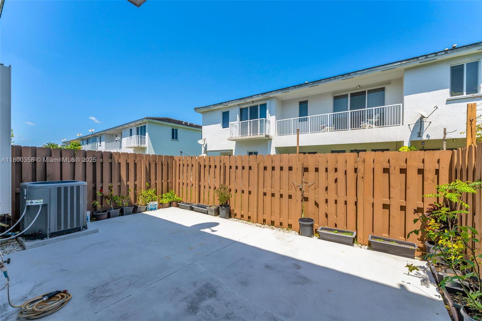 VENETIAN PARC - Residential