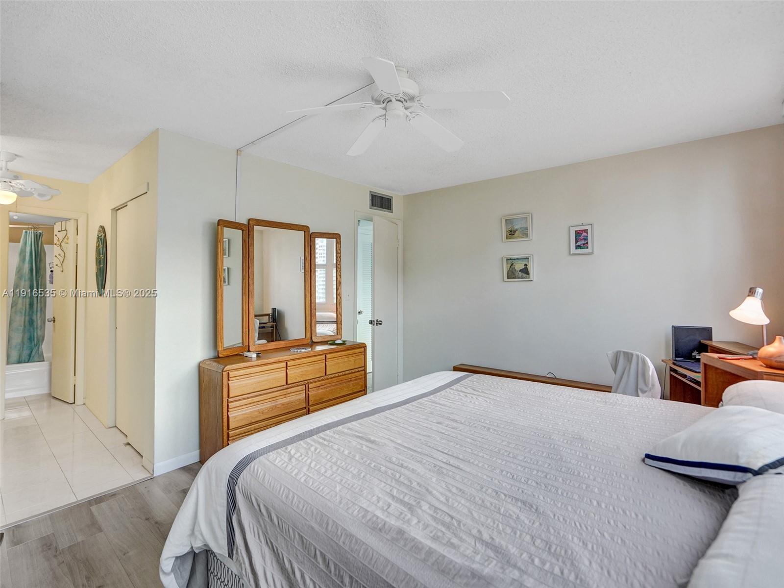 ASHLEIGH HOUSE CONDO - Residential