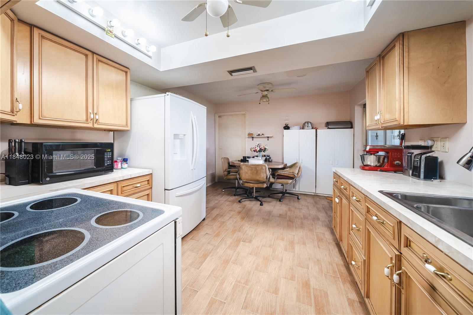 MAINLANDS OF TAMARAC LAKE - Residential