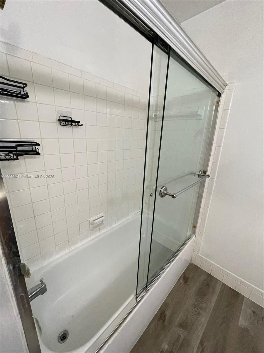 TOWNHOUSES AT JACARANDA - Residential Lease