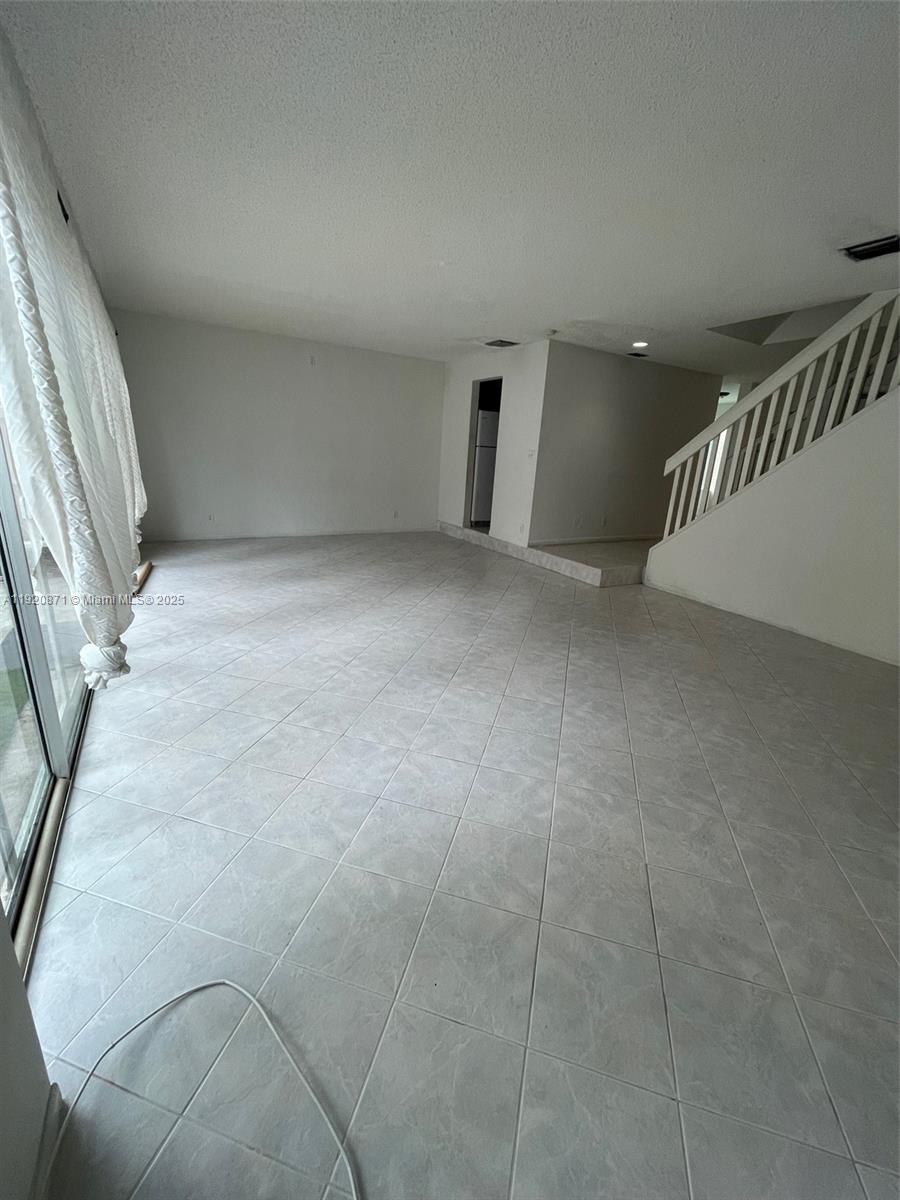 TOWNHOUSES AT JACARANDA - Residential Lease