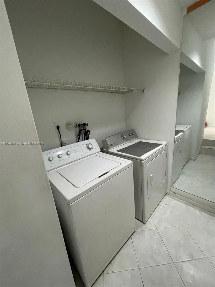 TOWNHOUSES AT JACARANDA - Residential Lease