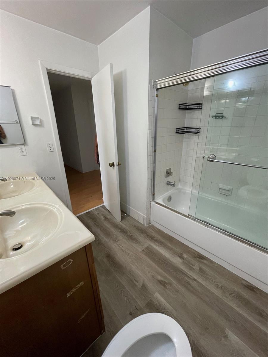 TOWNHOUSES AT JACARANDA - Residential Lease