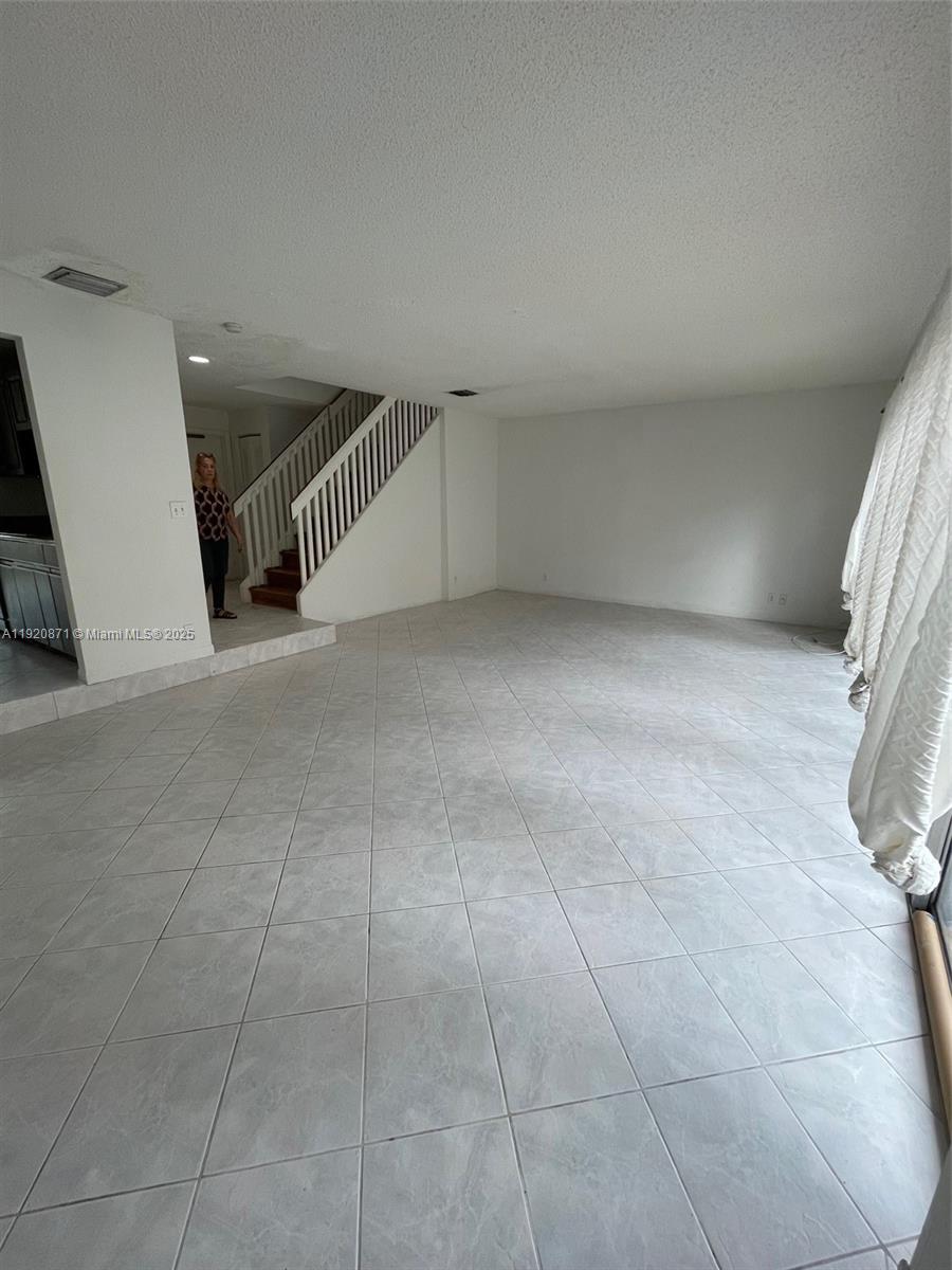 TOWNHOUSES AT JACARANDA - Residential Lease