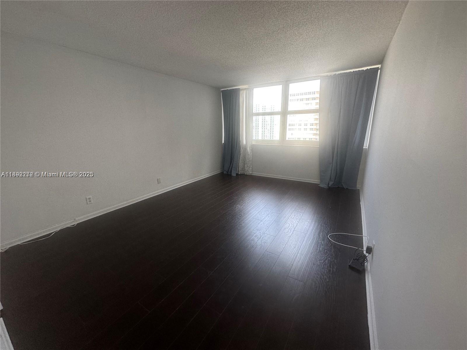 PARKER PLAZA CONDO ESTATE - Residential Lease