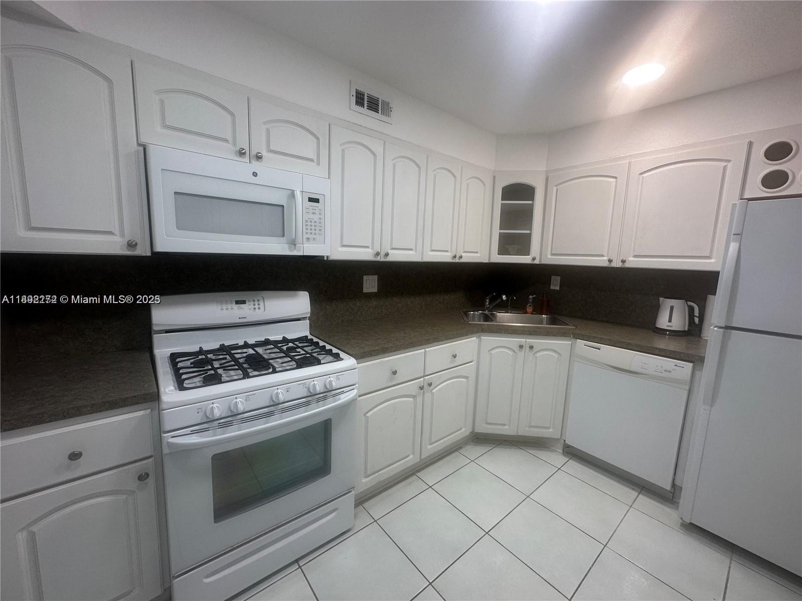 BUILDING DIECTLY ON THE OCEAN. HIGH FLOOR UNIT WITH INTRACOASTAL VIEWS. UPDATED UNIT WITH WASHER/DRYER. SPACIOUS KITCHEN WITH GAS STOVE. SPLIT BEDROOM FLOOR PLAN. HURRICANE IMPACT GLASS. RENT INCLUDES A/C, HOT WATER, BASIC CABLE & COOKING GAS. BUILDING FEATURES HUGE OCEAN FRONT DECK WITH HEATED POOL, JACUZZI AND BBQ STATIONS. STUNNING AWARD WINNING LOBBY, CONCIERGE DESK,VALET SERICE, BEACH SERVICE AND CONVENIENCE STORE/CAFE. STATE OF THE ART WORK OUT CENTER WITH SAUNA AND STEAM ROOMS. ALSO BILLAIRD AND GAME ROOMS. MINUTES TO 3 SUPERMARKETS, CASINOS, AVENTURA SHOPS. IN BETWEEN TWO INTERNATIONAL AIRPORTS AND SEAPORTS.