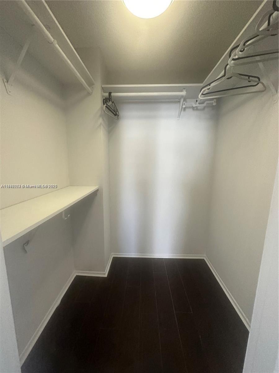 PARKER PLAZA CONDO ESTATE - Residential Lease
