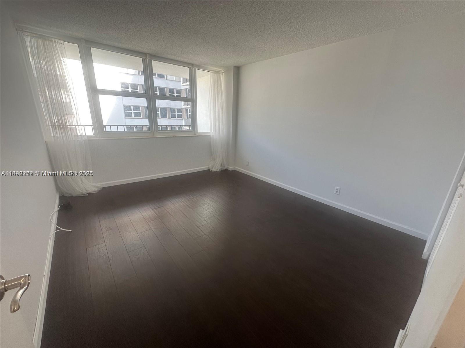 PARKER PLAZA CONDO ESTATE - Residential Lease
