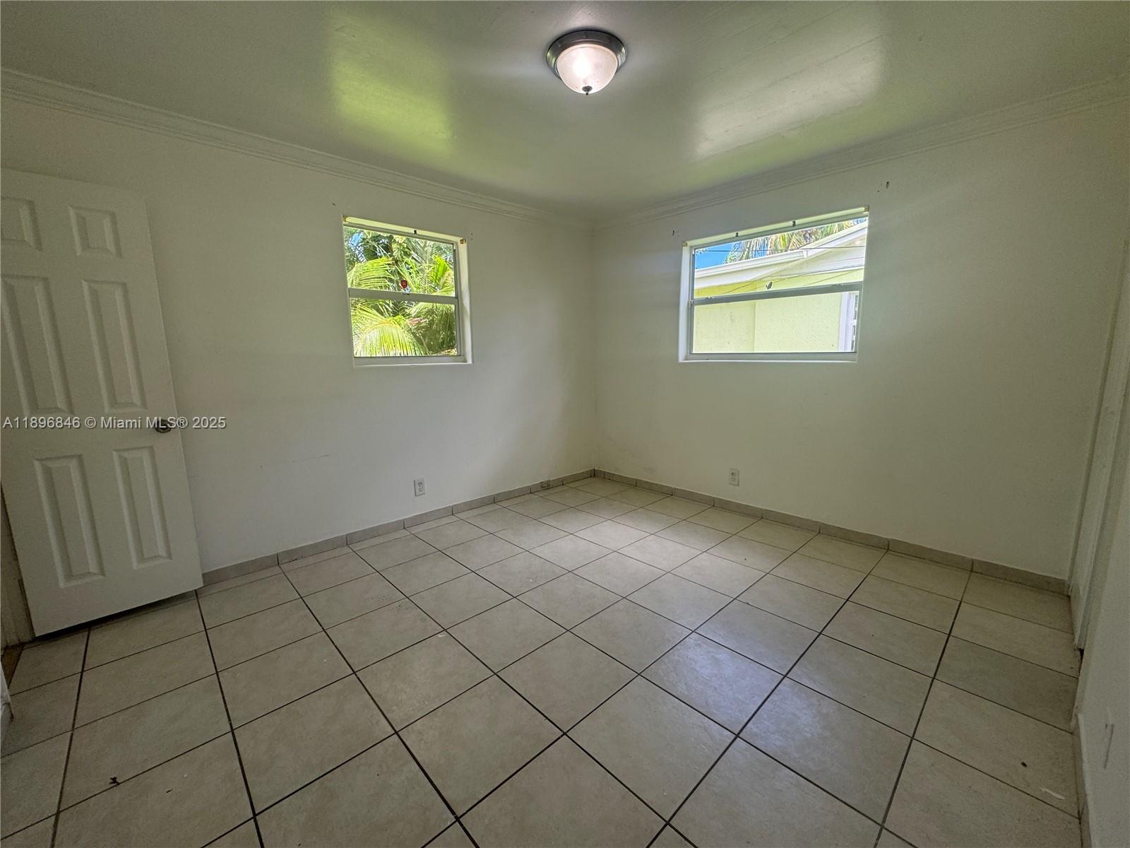 BROADVIEW COUNTRY CLUB ES - Residential Lease