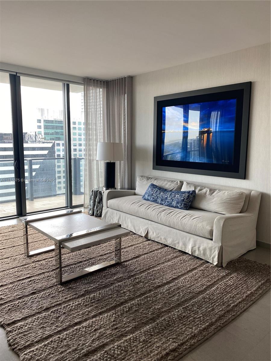 RISE CONDO - Residential Lease