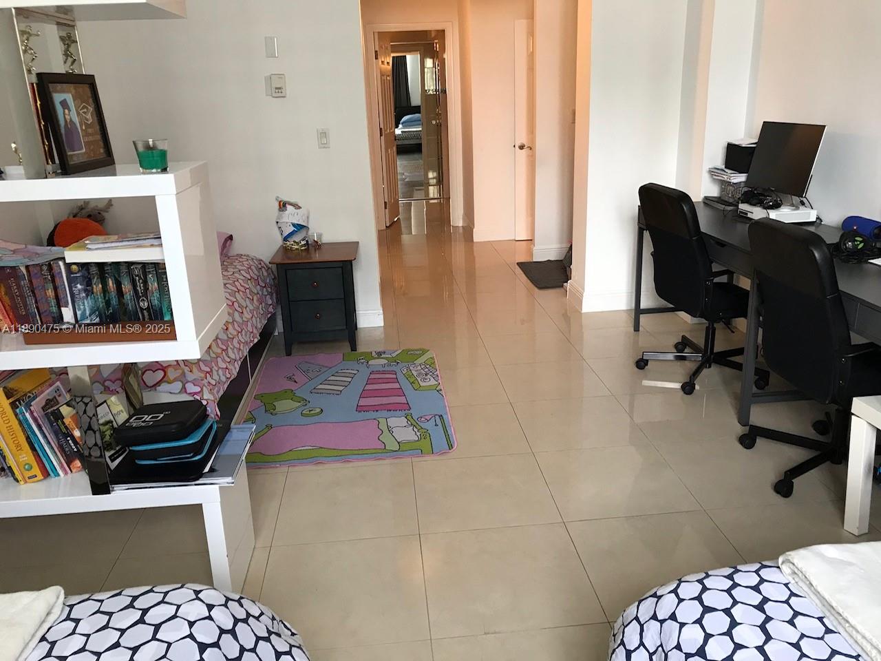 OCEANVIEW BUILDING A COND - Residential