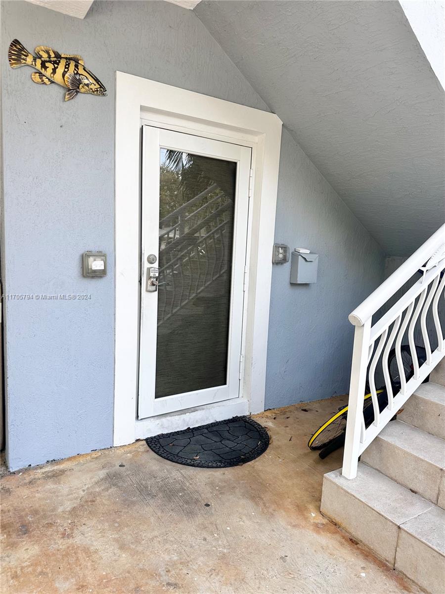 LARGO SOUND PARK - Residential Lease