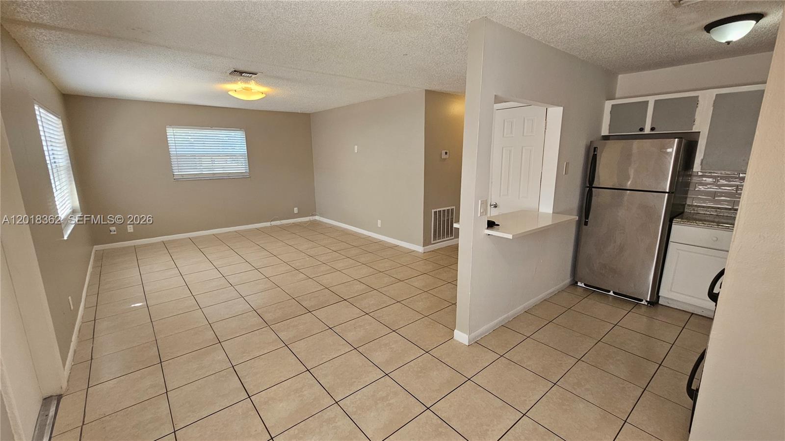 860 SW 6th Ct 3