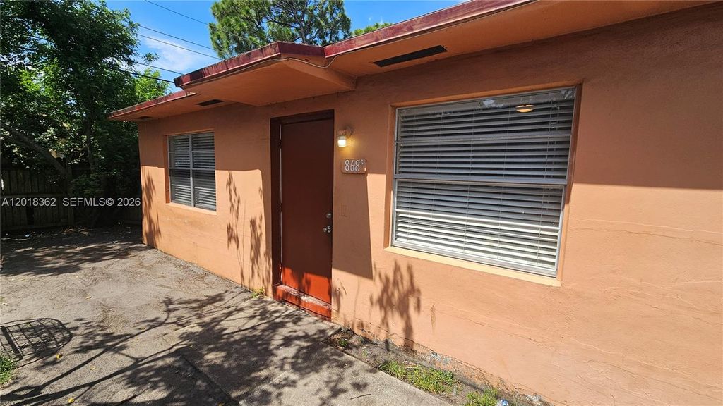 Photo of 860 SW 6th Ct #3, Pompano Beach, FL 33060 (MLS # A12018362)