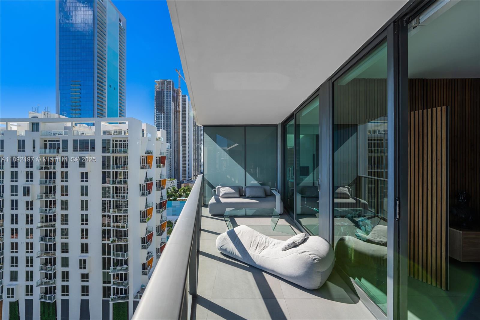 ICON BAY CONDO - Residential Lease