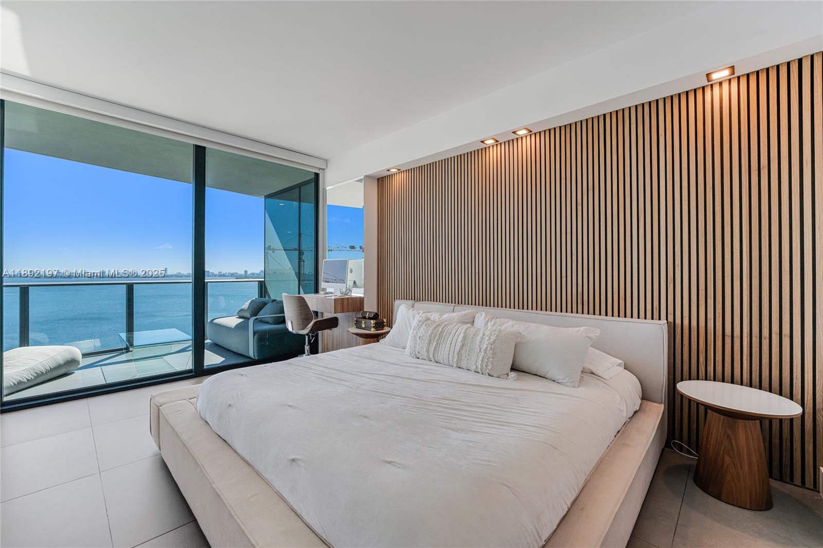 ICON BAY CONDO - Residential Lease