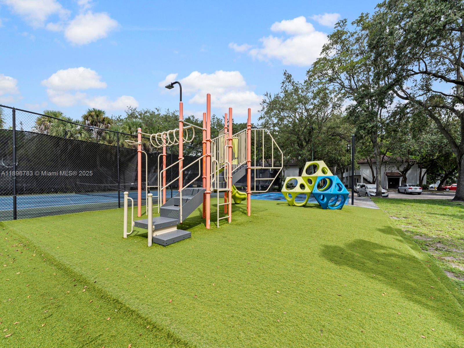 SPRINGCREST CONDO - Residential