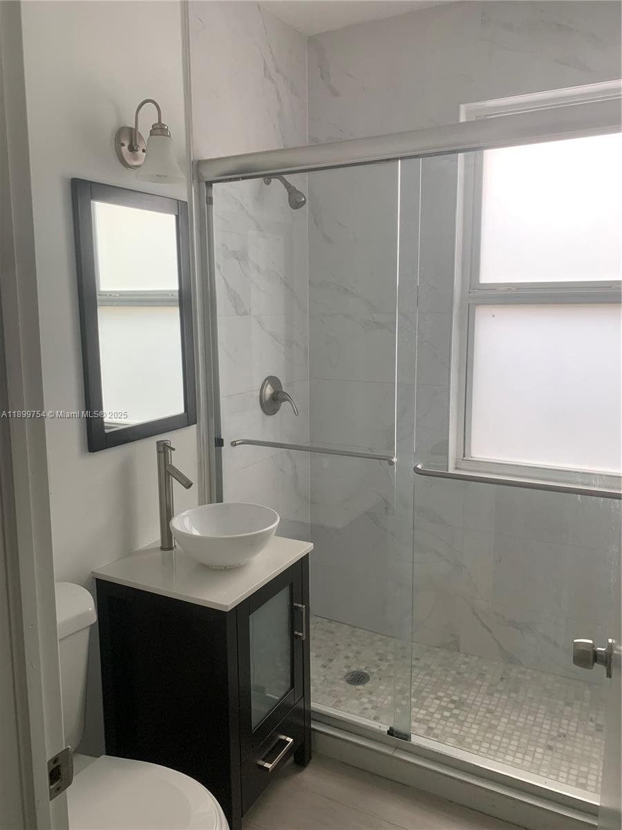 TAMIAMI HIGHLANDS - Residential Lease