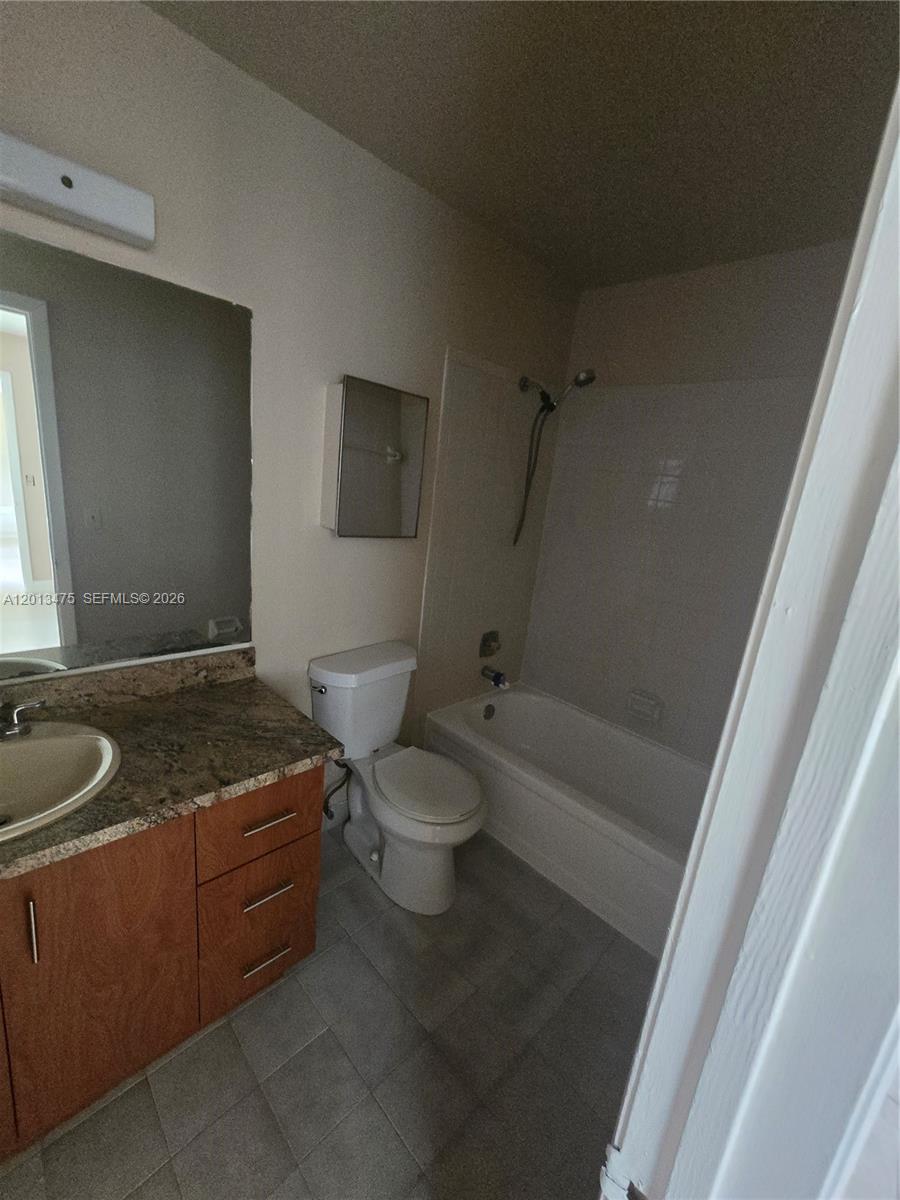 TOWNHOMES OF AUDUBON SOUT - Residential