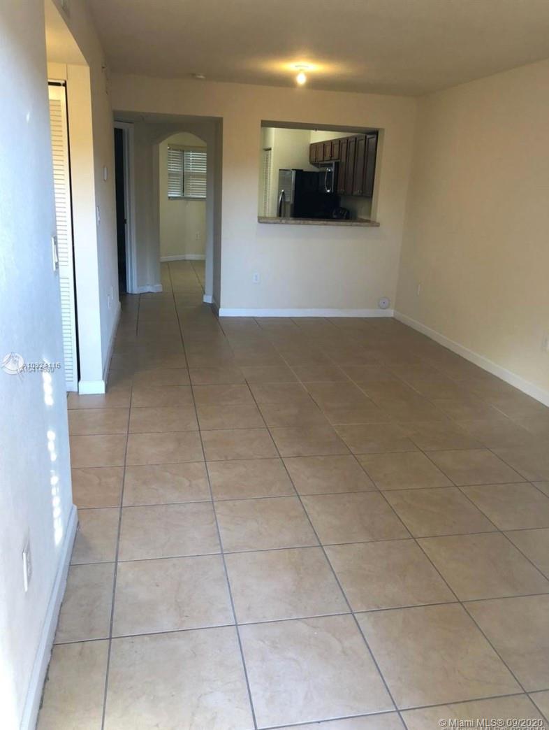 THE COURTS AT BAYSHORE II - Residential