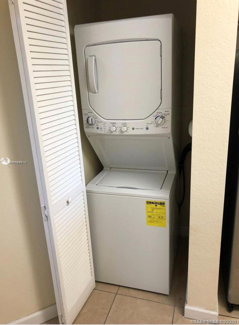 THE COURTS AT BAYSHORE II - Residential