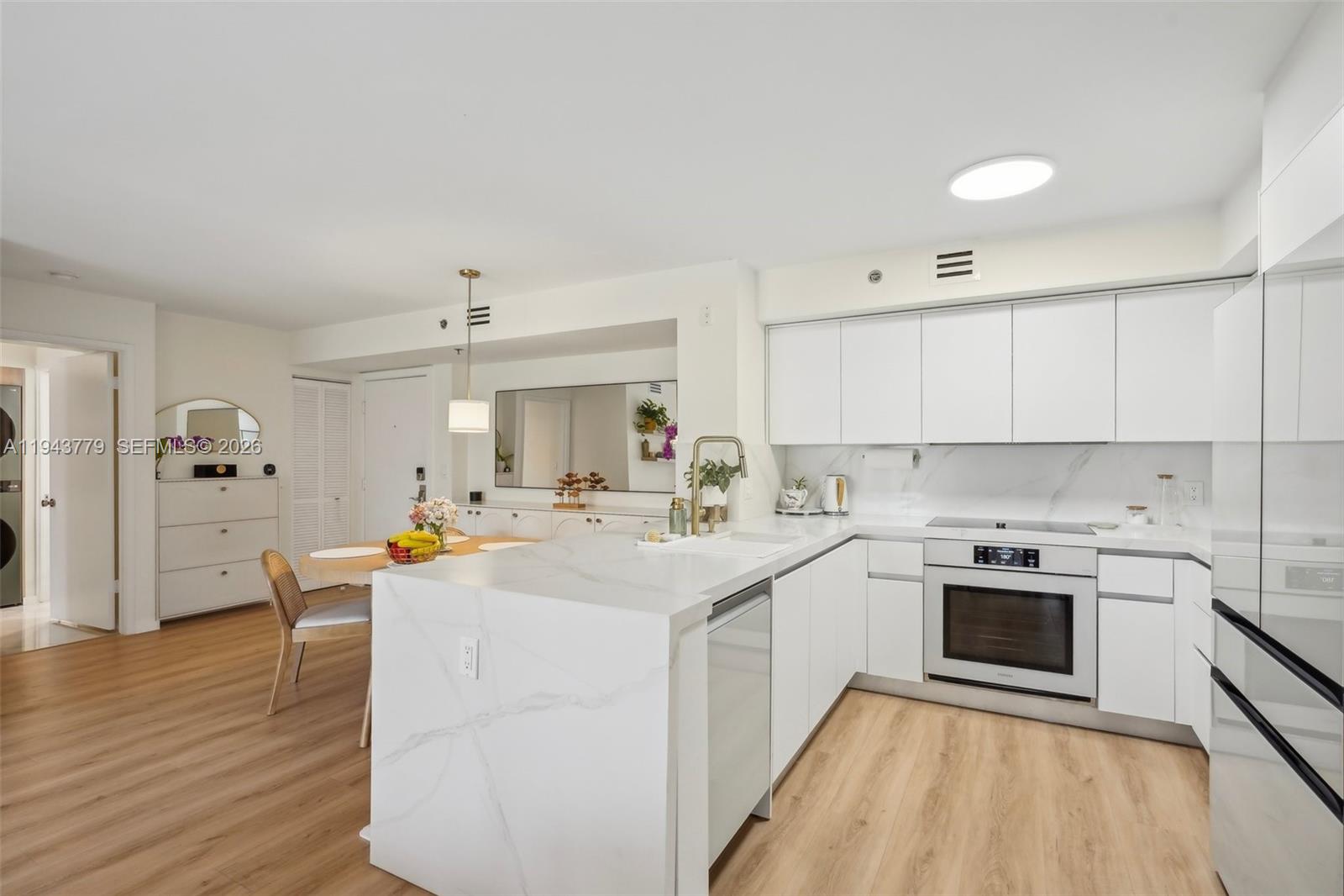 THE YACHT CLUB AT AVENTUR - Residential