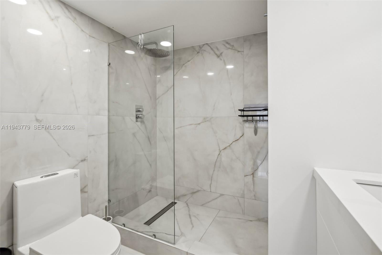 THE YACHT CLUB AT AVENTUR - Residential