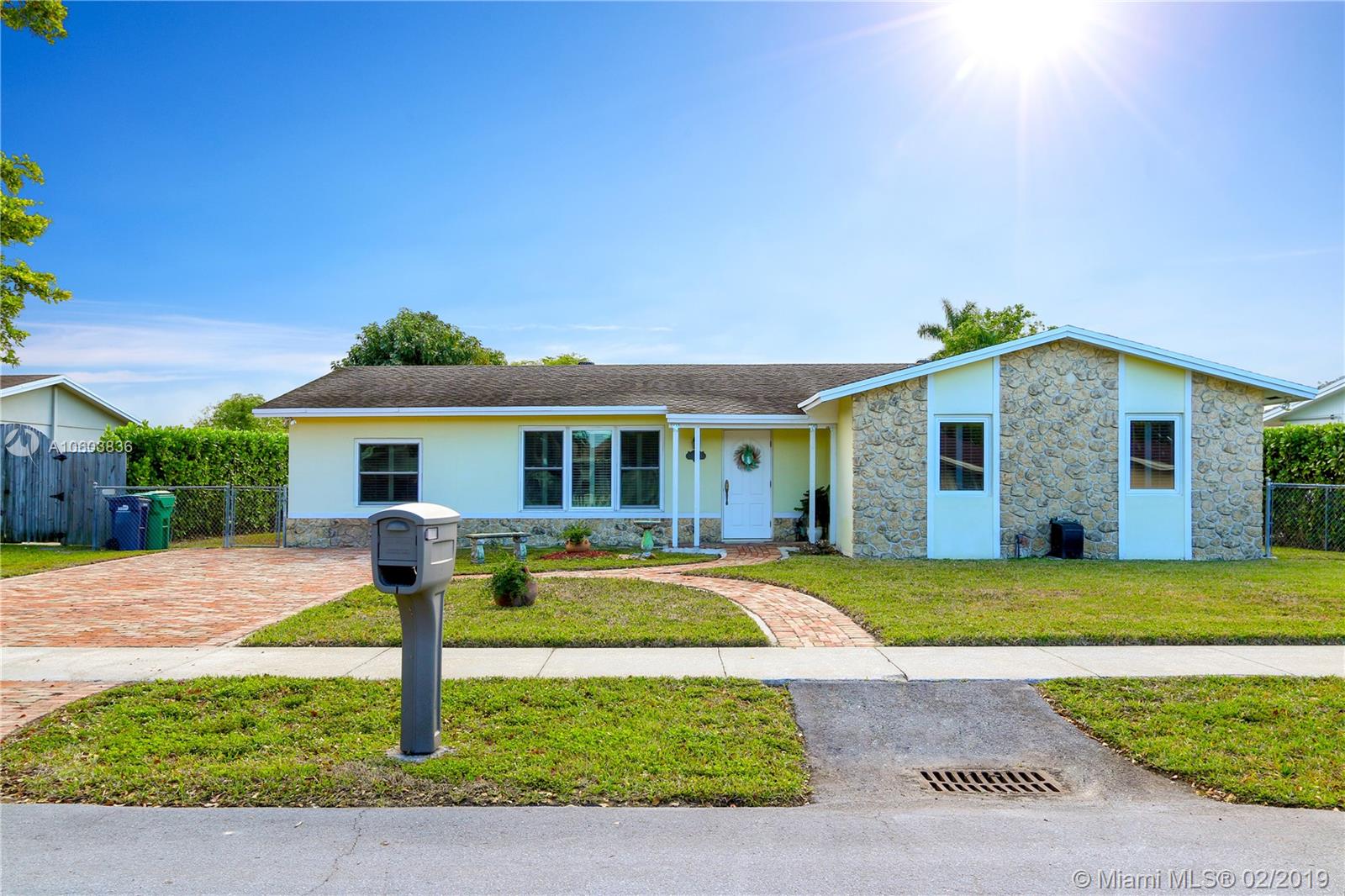 WINSTON PARK UNIT 4 - Residential