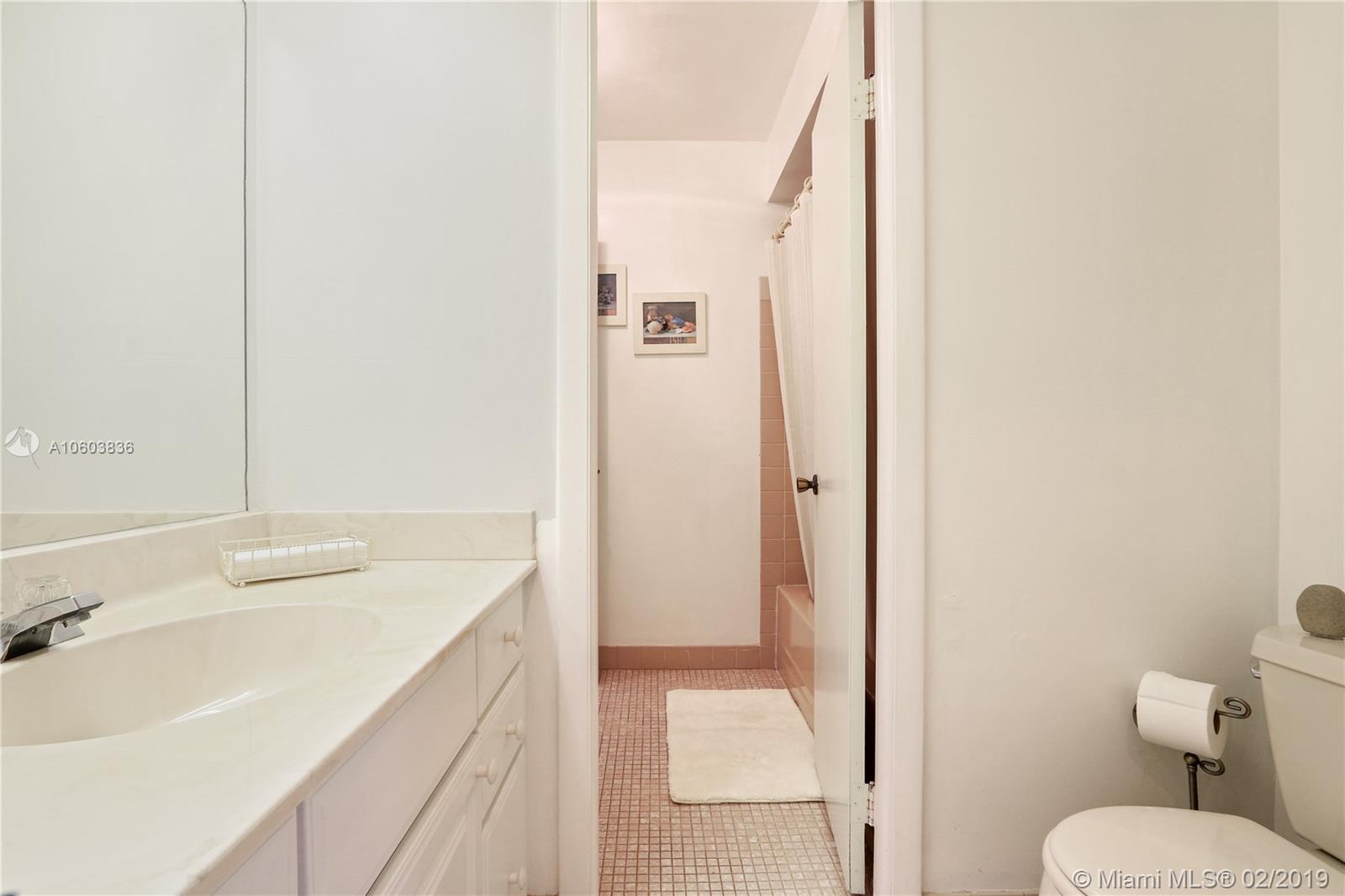 WINSTON PARK UNIT 4 - Residential