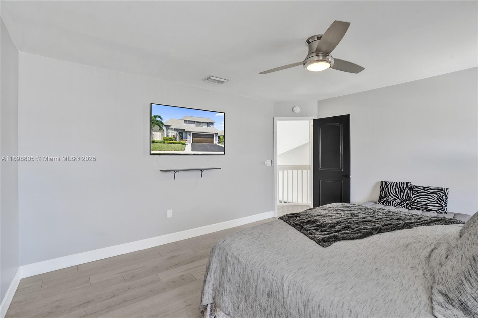 SAWGRASS ESTATES - Residential